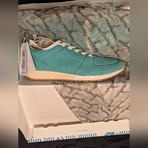 BNIB Native Shoes Cornell sneaker, glass green, M size 10/W size 12